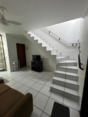 Apartamento 2 suítes com ar condicionado Maranduba